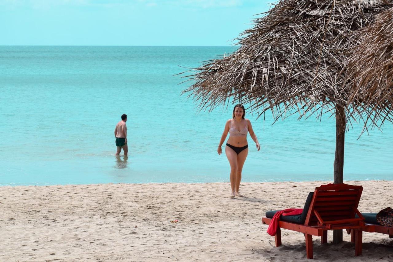 Golden Beach Cottages Trincomalee Buitenkant foto