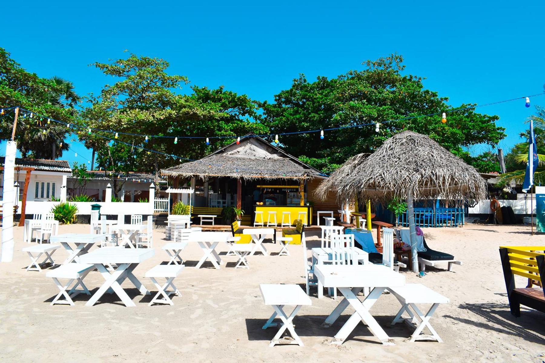 Golden Beach Cottages Trincomalee Buitenkant foto